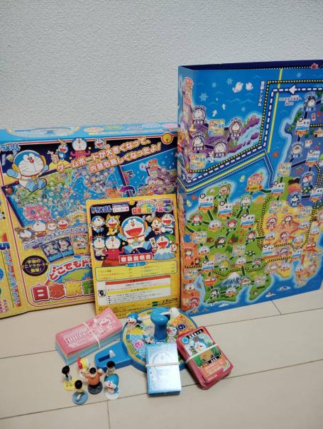 【おもちゃ】どらえもんのすごろくボードゲーム
ほぼ新品、1000円でお売りします。
