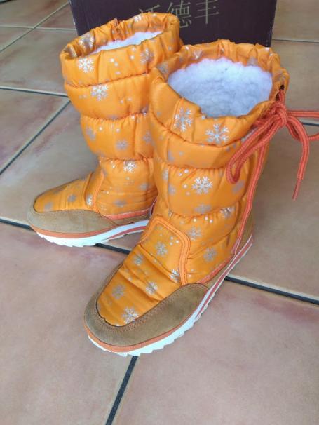 【差し上げます】子供用スノーブーツ(22.5㎝サイズ)